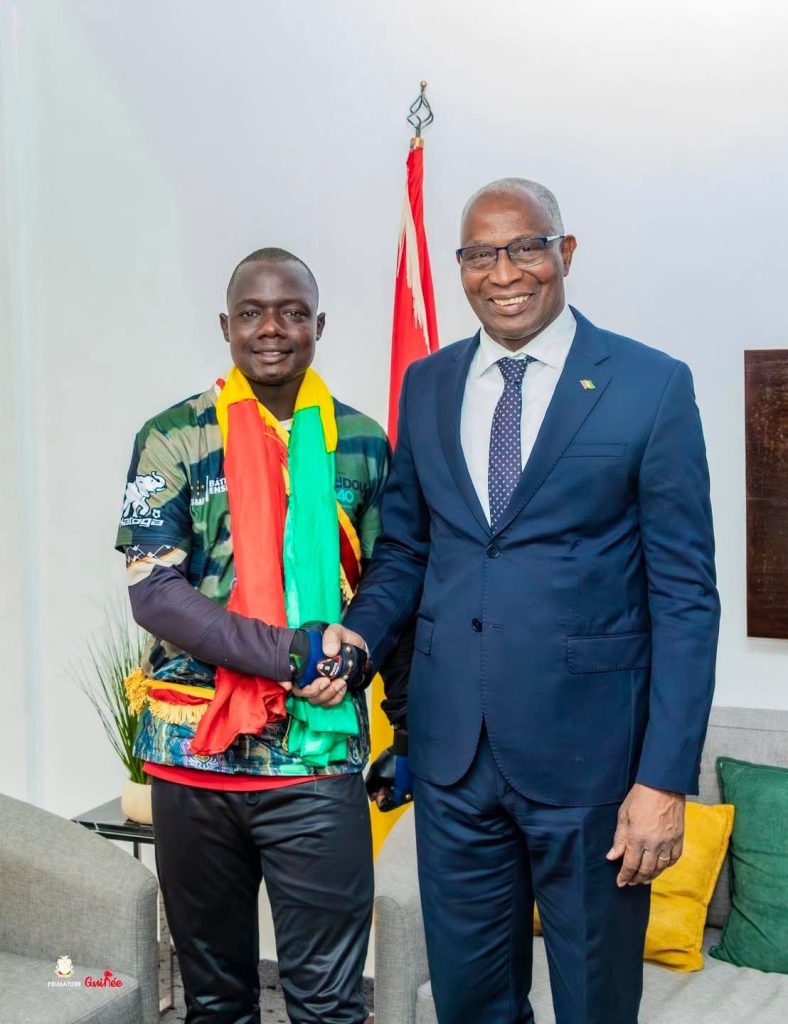 Bamako-Conakry à pied: Souleymane Konate reçu par le Premier Ministre